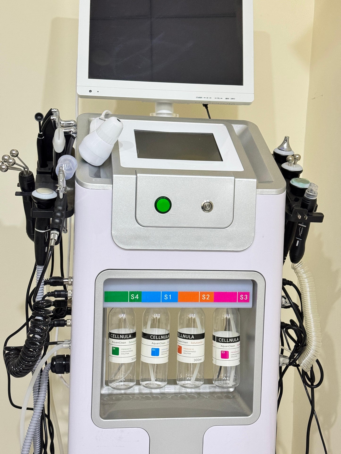 HYDRA FACIAL 12 IN 1