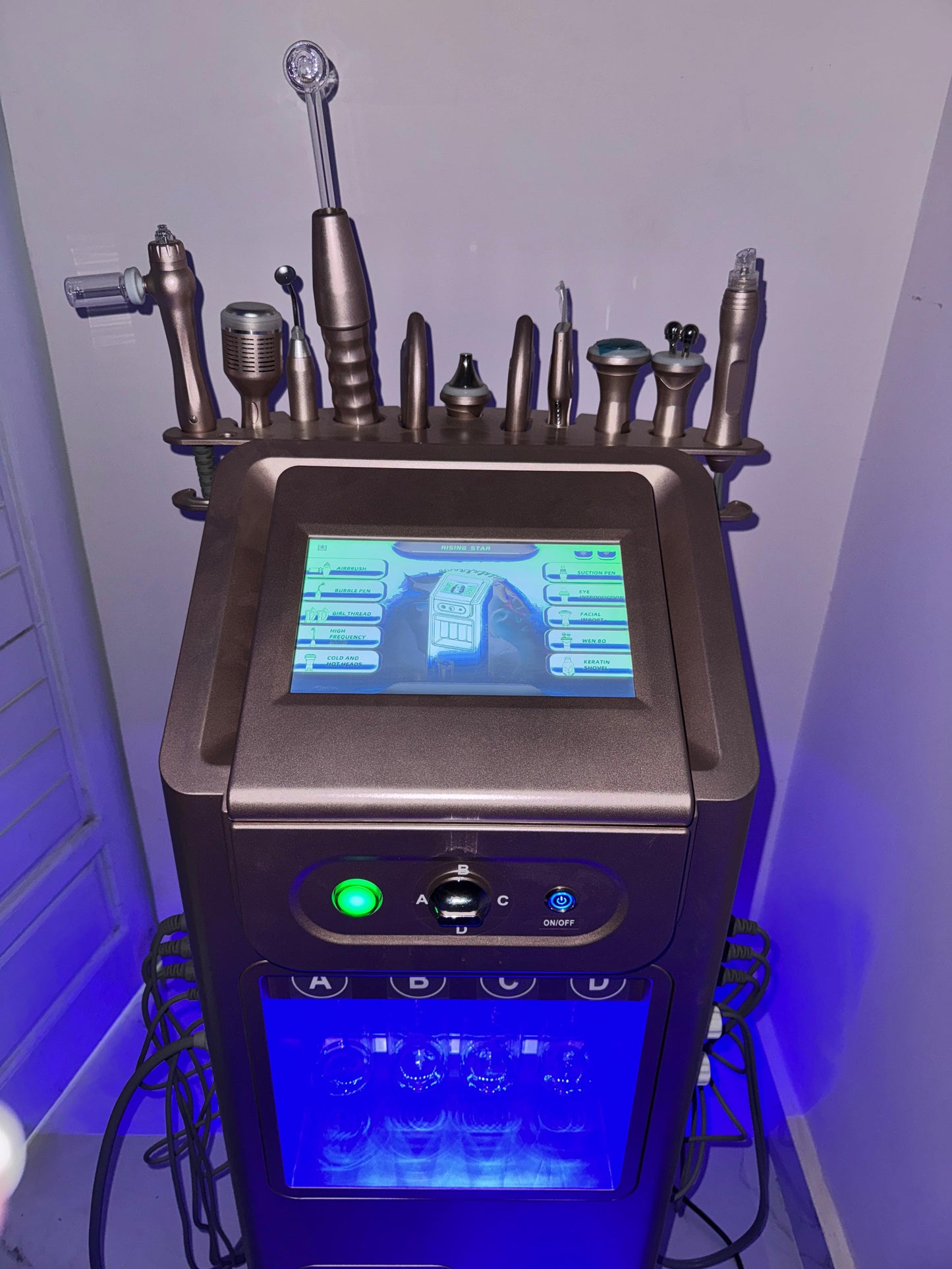 HYDRA FACIAL 10 IN 1